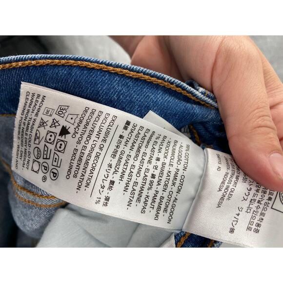 Levi's Wedgie Straight Leg Fit High Rise Denim Blue Jeans Size 24 - Picture 8 of 9